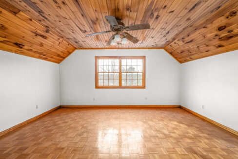 100382South3420Rd-Interior-36